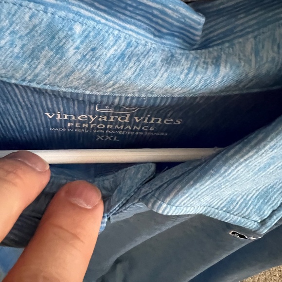 Vineyard Vines - Picture 7 of 7